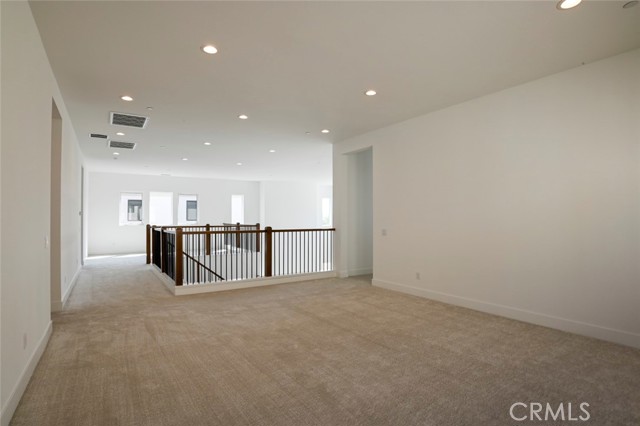 Detail Gallery Image 38 of 65 For 20552 Edgewood Ct, Chatsworth,  CA 91311 - 5 Beds | 5/1 Baths
