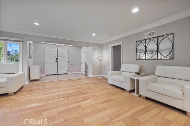 1701 Virginia, San Marino CA: https://media.crmls.org/medias/3c6f4456-bab9-4a28-b378-5e99c56c0c0b.jpg