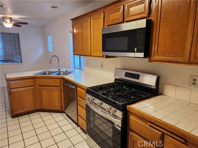 Detail Gallery Image 7 of 22 For 7545 Calais Ct, Rancho Cucamonga,  CA 91730 - 3 Beds | 2 Baths