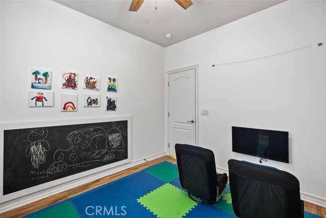 19 Via Cuenta Nueva, San Clemente CA: https://media.crmls.org/medias/3c6fe484-e5b9-4023-b25c-02af25a95cc3.jpg