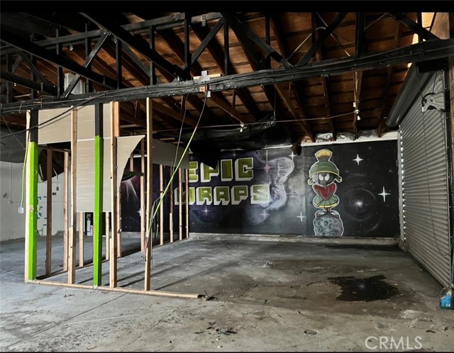 Image 8 of 12 For 4330 Belmont