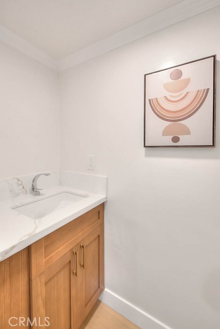 Detail Gallery Image 53 of 75 For 4701 Don Miguel, Los Angeles,  CA 90008 - 3 Beds | 3 Baths