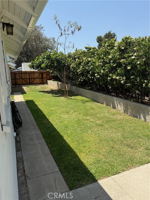 297 N Garfield Avenue, Pasadena CA: https://media.crmls.org/medias/3c7177f8-f73d-4d1d-aa4a-d547fca44c47.jpg