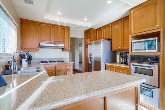 Detail Gallery Image 25 of 75 For 18556 Olympian Ct, Canyon Country,  CA 91351 - 3 Beds | 2/1 Baths