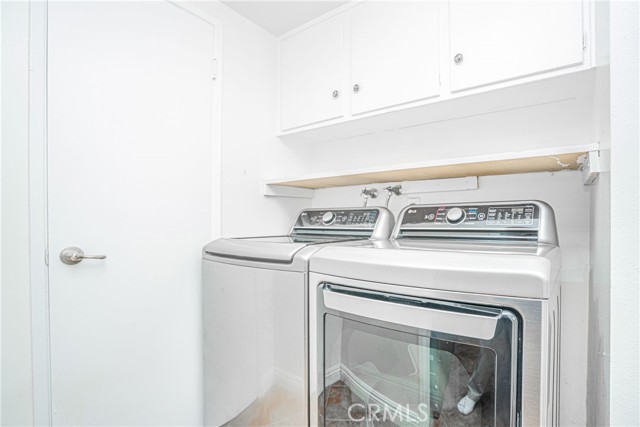 8172 Ferguson Green, Buena Park CA: https://media.crmls.org/medias/3c722e7d-d7d3-4ed5-b83a-8e89e075148d.jpg
