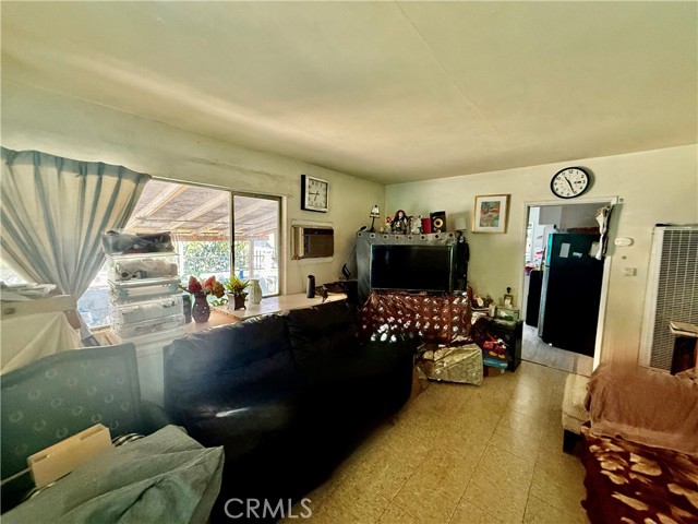 4041 Eagle Street, Los Angeles CA: https://media.crmls.org/medias/3c7244f1-c701-4b8d-9db1-491c740a90e7.jpg