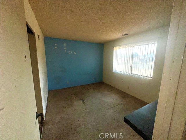 30001 Caddy Lane, Tehachapi CA: https://media.crmls.org/medias/3c73c5c8-5a48-47e1-9e4a-5840305ea5c6.jpg