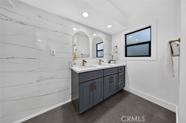3 Bed Home for Sale in Sun Valley, California