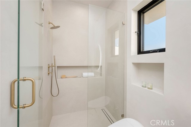 Detail Gallery Image 61 of 72 For 15447 Huston, Sherman Oaks,  CA 91403 - 5 Beds | 5/1 Baths