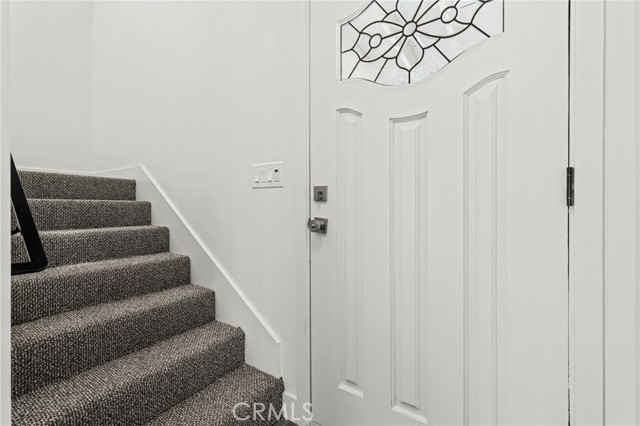 11062 Oneida Avenue, San Fernando CA: https://media.crmls.org/medias/3c760970-7b8a-4526-badf-b4729fb75c3d.jpg