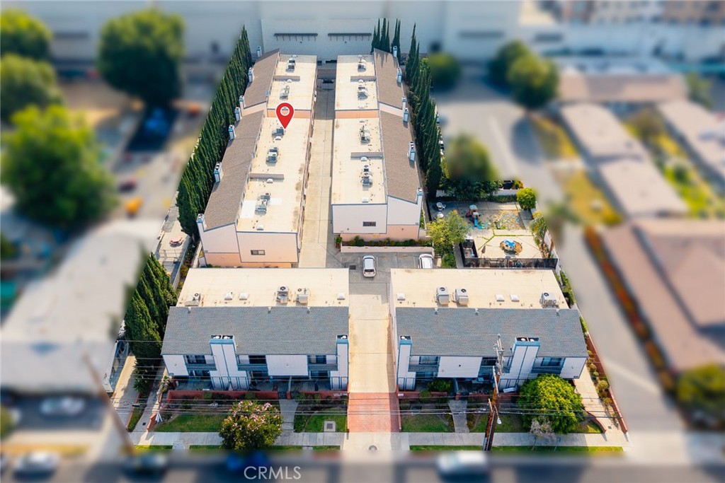 https://media.crmls.org/medias/3c763b29-4ea5-4a97-8106-526311850f5b.jpg?preset=X-Large