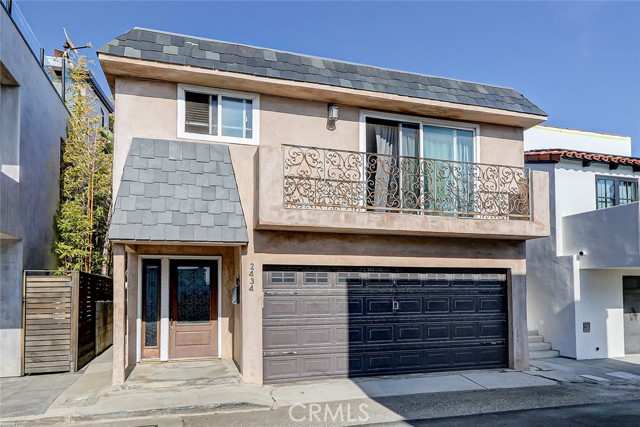 2435 Myrtle Avenue, Hermosa Beach, California 90254, 6 Bedrooms Bedrooms, ,4 BathroomsBathrooms,Residential,Sold,Myrtle,SB24056415