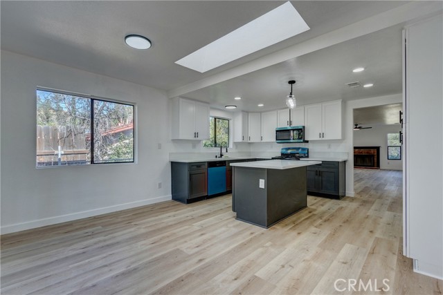 Detail Gallery Image 11 of 48 For 26959 Meridian, Hemet,  CA 92544 - 3 Beds | 2 Baths