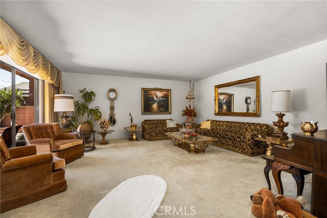 Detail Gallery Image 9 of 46 For 500 N Meadowbrook Pl, Anaheim,  CA 92801 - 4 Beds | 2/1 Baths