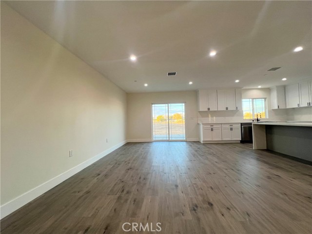 Detail Gallery Image 18 of 58 For 9737 East Avenue Q-4, Sun Village,  CA 93543 - 4 Beds | 3 Baths