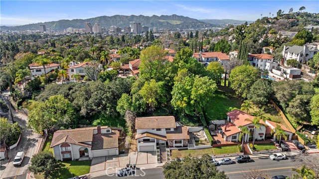 Detail Gallery Image 64 of 66 For 1321 Greenbriar, Glendale,  CA 91207 - 4 Beds | 3/1 Baths