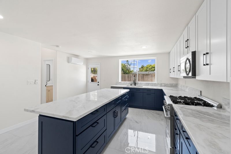 MLS #OC26162895 image #6