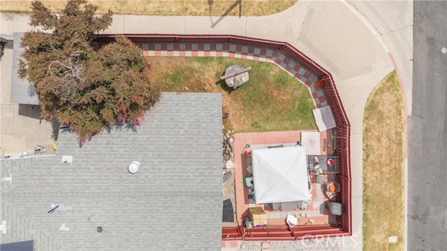 6402 Graves Avenue, Van Nuys CA: https://media.crmls.org/medias/3c7971c6-f6c5-4d0b-8088-49b4a09b40ea.jpg