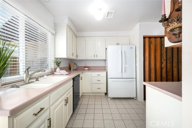 Image 20 of 75 For 6572 Mcnutt Way