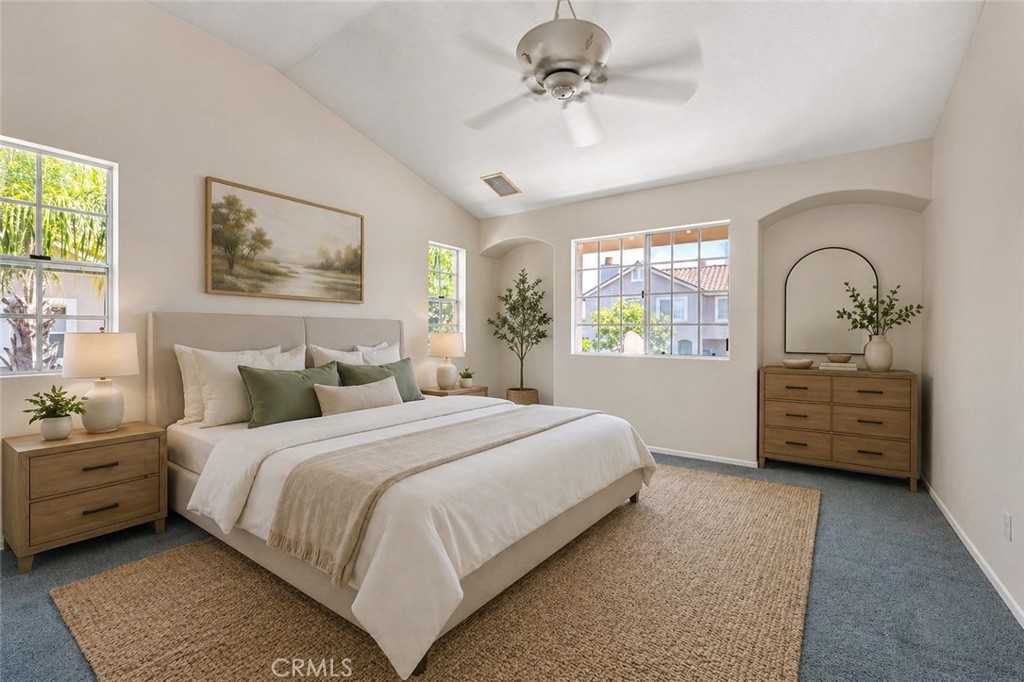 https://media.crmls.org/medias/3c79c6d2-1d51-4c73-a17d-fe4933ebd1a3.jpg?preset=X-Large