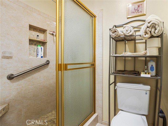10634 Deering Avenue photo 33