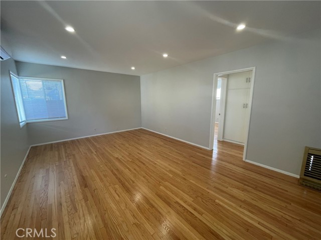 Detail Gallery Image 7 of 11 For 3530 Orange, Long Beach,  CA 90807 - 2 Beds | 1 Baths