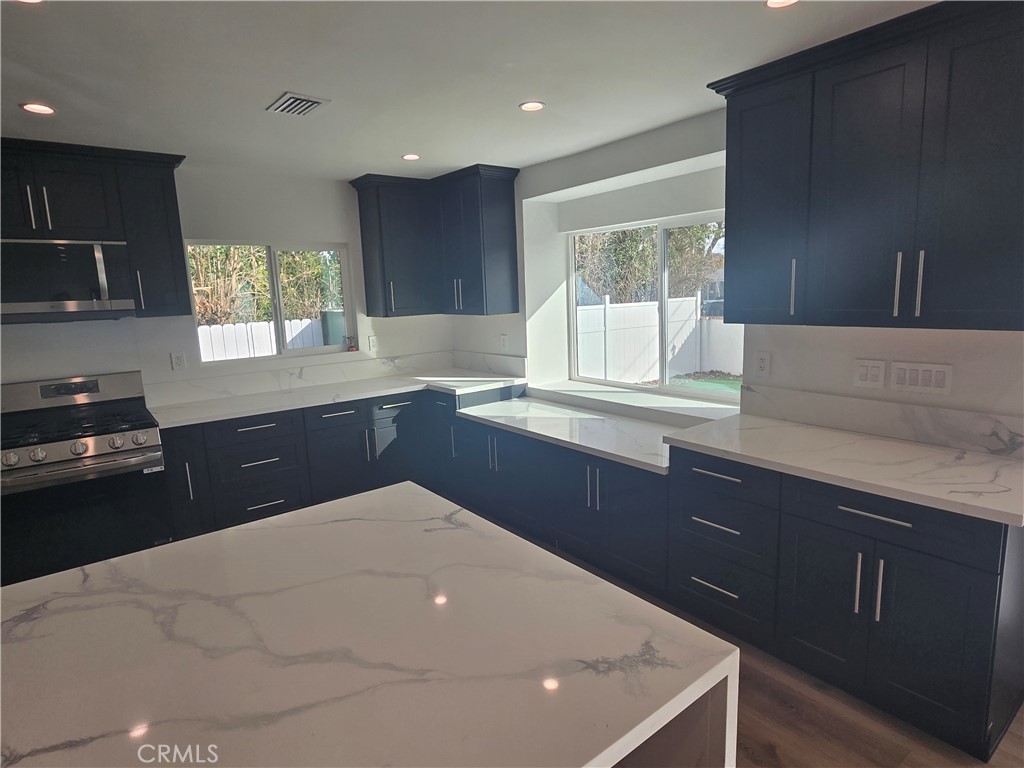 3C7Aac73 E02C 4Bdb Abe6 E48A7Fc0C2C0 7339 Kelvin Avenue, Winnetka, Ca 91306 &Lt;Span Style='BackgroundColor:transparent;Padding:0Px;'&Gt; &Lt;Small&Gt; &Lt;I&Gt; &Lt;/I&Gt; &Lt;/Small&Gt;&Lt;/Span&Gt;