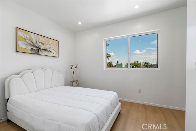 Detail Gallery Image 21 of 27 For 2517 Alsace #1/2,  Los Angeles,  CA 90016 - 3 Beds | 4 Baths