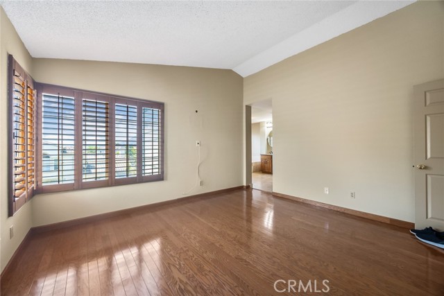 5795 Blackbird Lane, La Verne CA: https://media.crmls.org/medias/3c7ac776-e1c9-44da-9c1e-85284c493b97.jpg