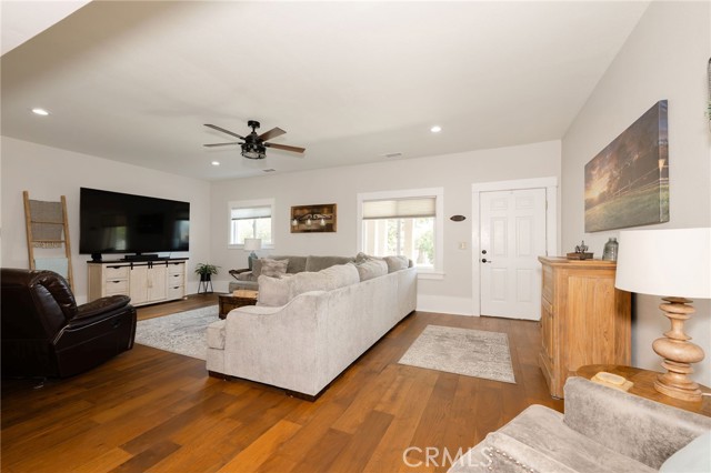 Detail Gallery Image 10 of 73 For 6488 County Road 20, Orland,  CA 95963 - 3 Beds | 2/1 Baths