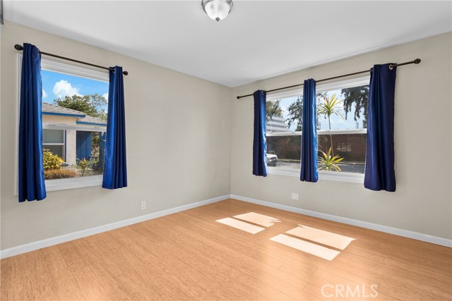 Detail Gallery Image 19 of 39 For 1904 Armacost Ave, Los Angeles,  CA 90025 - 3 Beds | 2 Baths