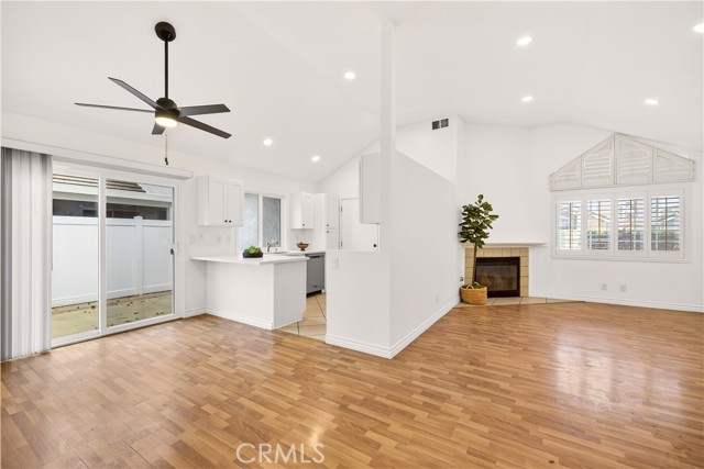 Detail Gallery Image 4 of 26 For 9680 Cabot Ct, Rancho Cucamonga,  CA 91737 - 2 Beds | 2 Baths