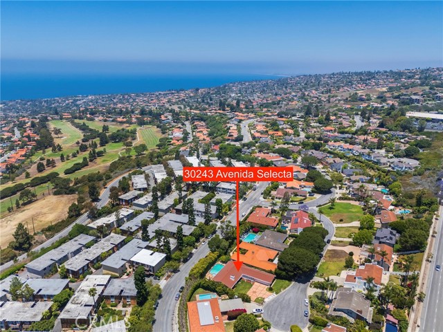30243 Avenida Selecta, Rancho Palos Verdes CA: https://media.crmls.org/medias/3c7d1674-f427-4660-a32a-c31a8cc37932.jpg