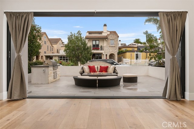 Detail Gallery Image 6 of 44 For 508 Marigold, Corona Del Mar,  CA 92625 - 4 Beds | 4/1 Baths