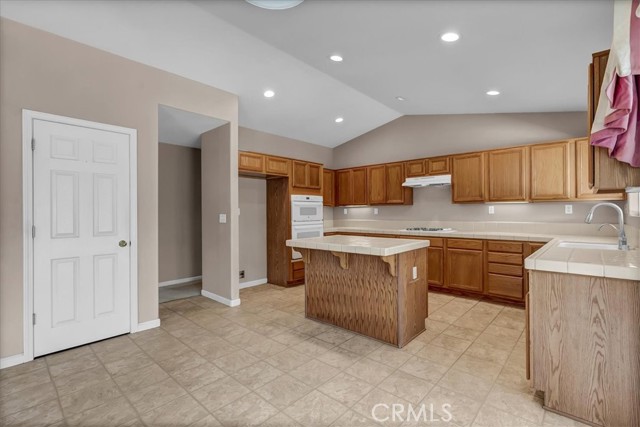 Detail Gallery Image 15 of 46 For 9620 Sierra Madre Ct, Soledad,  CA 93960 - 4 Beds | 2/1 Baths