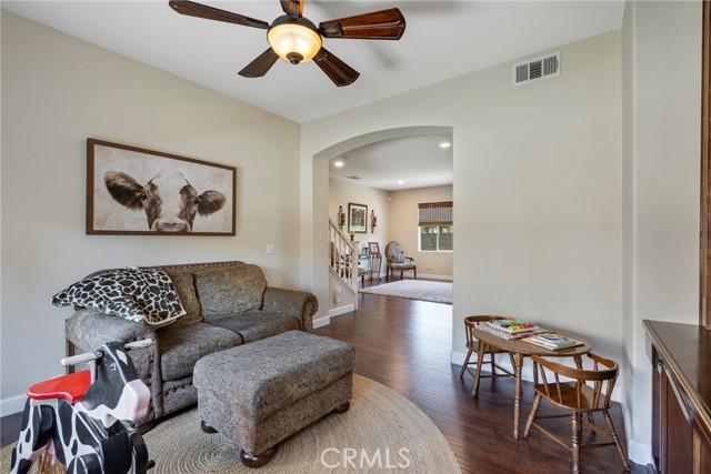 Detail Gallery Image 15 of 63 For 14286 Fairchild, Corona,  CA 92880 - 4 Beds | 2/1 Baths