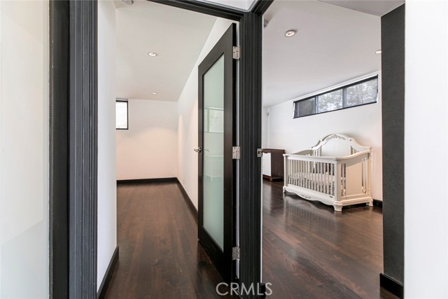 22619 Holanda Road, Woodland Hills CA: https://media.crmls.org/medias/3c7e7b64-5048-4bf2-ba81-d9c508d92525.jpg