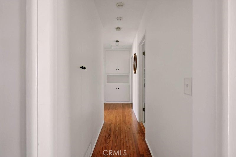 https://media.crmls.org/medias/3c7eb0b4-49cf-4706-a975-7d0dec1a6036.jpg?preset=X-Large