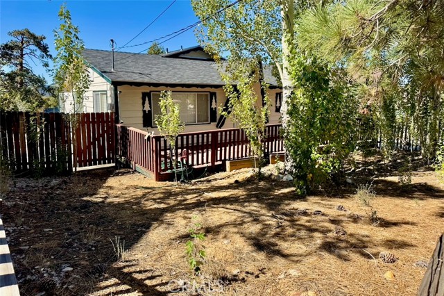 Detail Gallery Image 8 of 27 For 1395 Flintridge, Big Bear City,  CA 92314 - 3 Beds | 2 Baths