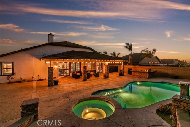 229 Oldenburg Lane, Norco CA: https://media.crmls.org/medias/3c7f92fe-531c-41f5-91f5-b32a0f08b811.jpg