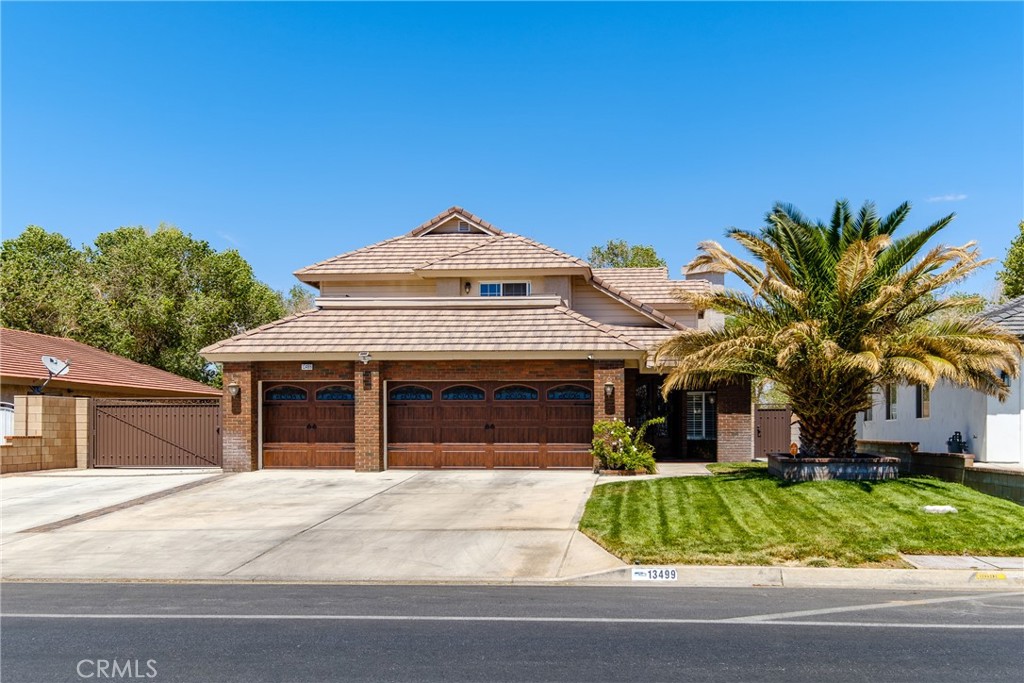 13499 Driftwood Drive, Victorville, CA 92395