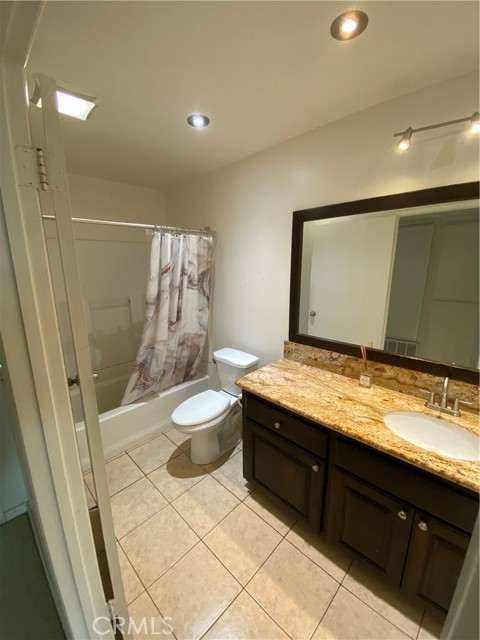 Detail Gallery Image 29 of 61 For 15819 Prairie, Lawndale,  CA 90260 - 2 Beds | 2 Baths