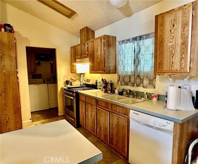 Detail Gallery Image 9 of 23 For 24414 University Ave #57,  Loma Linda,  CA 92354 - 3 Beds | 2 Baths