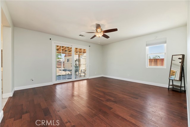 Detail Gallery Image 13 of 20 For 19128 Trail Ride Ct, Perris,  CA 92570 - 4 Beds | 2 Baths