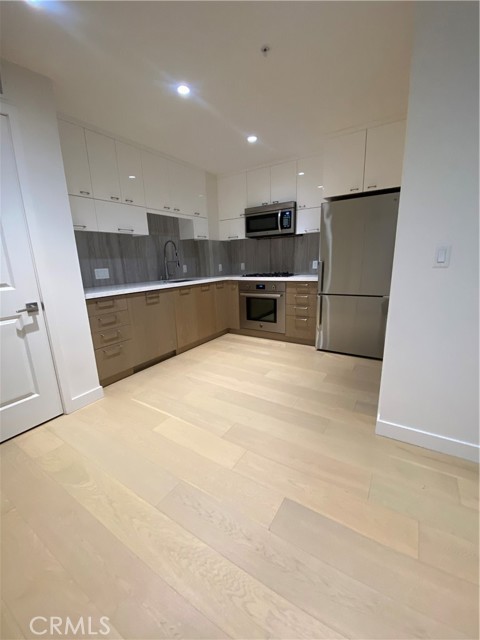 Detail Gallery Image 3 of 26 For 400 S Broadway #1014,  Los Angeles,  CA 90013 - 1 Beds | 1 Baths