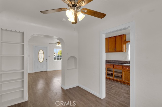 Detail Gallery Image 15 of 31 For 1409 E 59th St, Long Beach,  CA 90805 - 2 Beds | 1 Baths