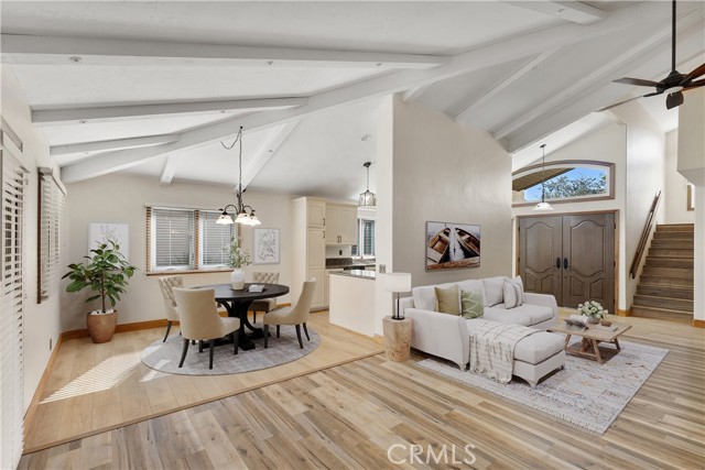 Detail Gallery Image 5 of 26 For 38501 Oaktree, Murrieta,  CA 92562 - 2 Beds | 2/1 Baths