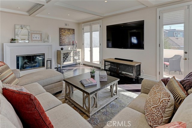 934 Duncan Avenue, Manhattan Beach, California 90266, 5 Bedrooms Bedrooms, ,4 BathroomsBathrooms,Residential,Sold,Duncan,SB17006848
