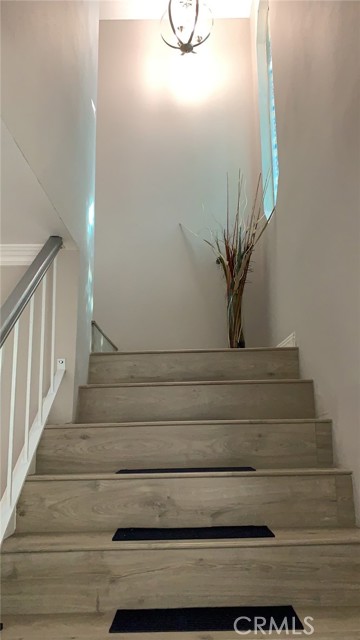 Detail Gallery Image 9 of 20 For 509 W Duarte #B,  Monrovia,  CA 91016 - 2 Beds | 3 Baths