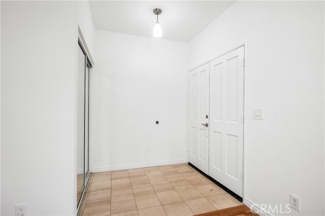 Detail Gallery Image 19 of 59 For 4591 Warner Ave #101,  Huntington Beach,  CA 92649 - 3 Beds | 2 Baths